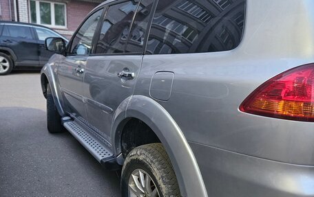 Mitsubishi Pajero Sport II рестайлинг, 2011 год, 1 690 000 рублей, 3 фотография