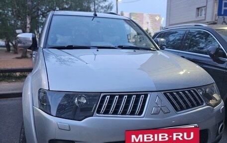 Mitsubishi Pajero Sport II рестайлинг, 2011 год, 1 690 000 рублей, 5 фотография