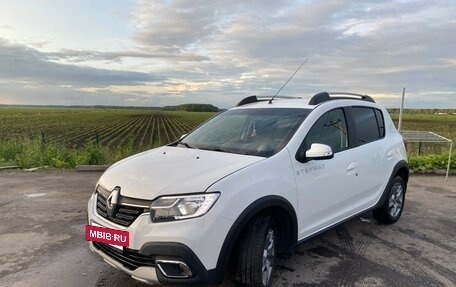 Renault Sandero II рестайлинг, 2019 год, 870 000 рублей, 7 фотография