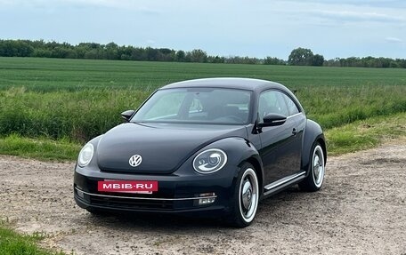 Volkswagen Beetle, 2015 год, 1 290 000 рублей, 10 фотография
