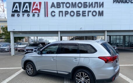 Mitsubishi Outlander III рестайлинг 3, 2018 год, 1 827 000 рублей, 3 фотография
