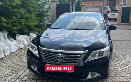 Toyota Camry, 2014 год, 1 575 000 рублей, 4 фотография