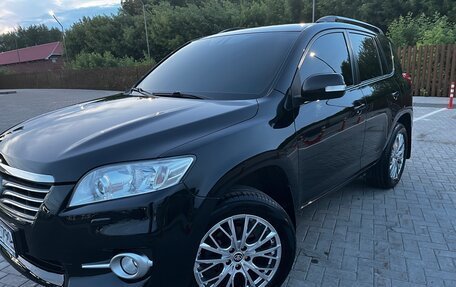 Toyota RAV4, 2010 год, 1 400 000 рублей, 2 фотография