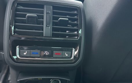 Volkswagen Passat B8 рестайлинг, 2019 год, 2 450 000 рублей, 11 фотография