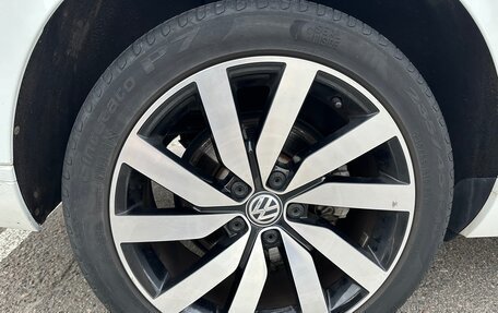 Volkswagen Passat B8 рестайлинг, 2019 год, 2 450 000 рублей, 19 фотография