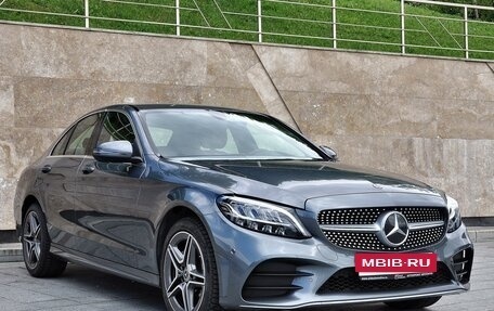 Mercedes-Benz C-Класс, 2019 год, 3 550 000 рублей, 2 фотография