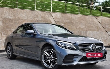 Mercedes-Benz C-Класс, 2019 год, 3 550 000 рублей, 8 фотография