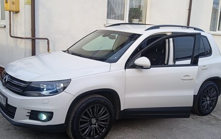 Volkswagen Tiguan I, 2013 год, 1 350 000 рублей, 2 фотография