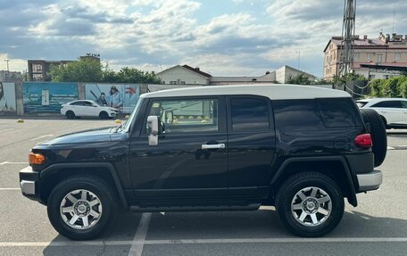 Toyota FJ Cruiser, 2021 год, 4 300 000 рублей, 4 фотография