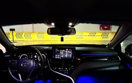Toyota Camry, 2021 год, 3 950 000 рублей, 7 фотография