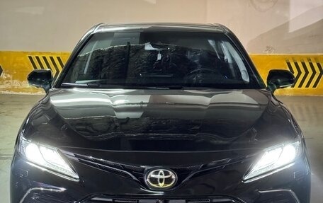 Toyota Camry, 2021 год, 3 950 000 рублей, 6 фотография