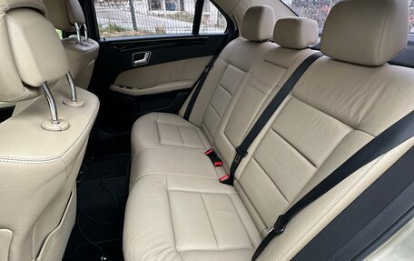Mercedes-Benz E-Класс, 2011 год, 2 000 000 рублей, 9 фотография
