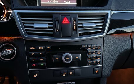 Mercedes-Benz E-Класс, 2011 год, 2 000 000 рублей, 19 фотография