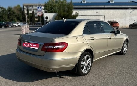 Mercedes-Benz E-Класс, 2011 год, 2 000 000 рублей, 5 фотография