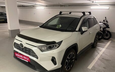 Toyota RAV4, 2020 год, 5 200 000 рублей, 3 фотография