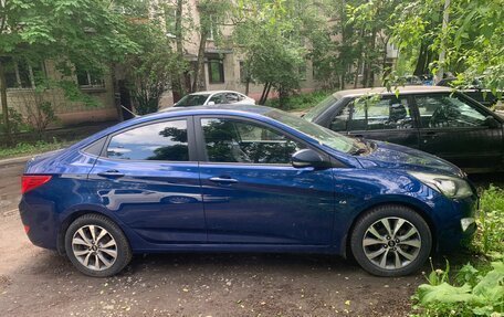 Hyundai Solaris II рестайлинг, 2015 год, 839 000 рублей, 3 фотография