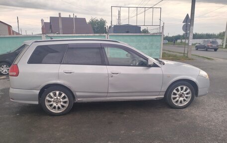 Nissan Wingroad III, 2002 год, 270 000 рублей, 3 фотография