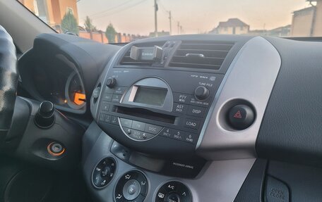 Toyota RAV4, 2008 год, 1 090 000 рублей, 25 фотография