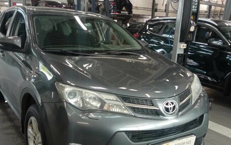 Toyota RAV4, 2013 год, 1 470 000 рублей, 2 фотография