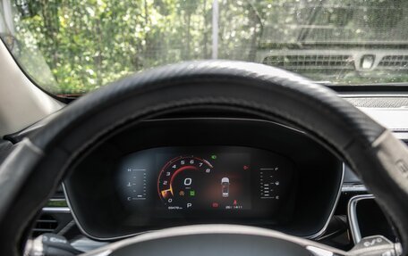 Geely Atlas, 2022 год, 1 780 000 рублей, 5 фотография