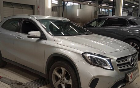 Mercedes-Benz GLA, 2018 год, 2 399 000 рублей, 2 фотография