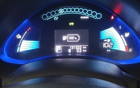 Nissan Leaf I, 2013 год, 750 000 рублей, 16 фотография