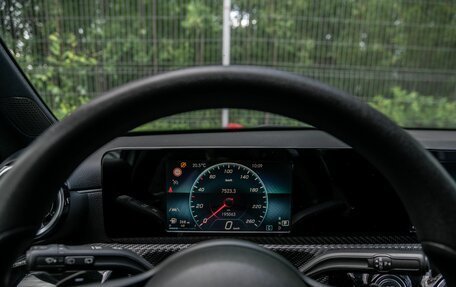 Mercedes-Benz A-Класс, 2019 год, 1 899 000 рублей, 5 фотография