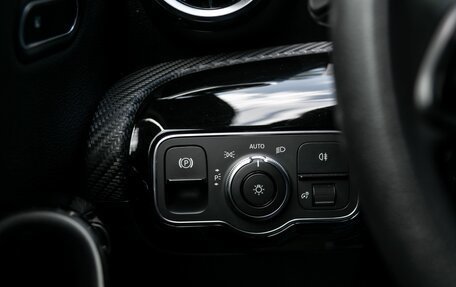 Mercedes-Benz A-Класс, 2019 год, 1 899 000 рублей, 12 фотография