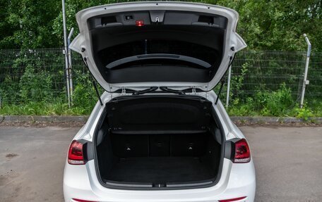 Mercedes-Benz A-Класс, 2019 год, 1 899 000 рублей, 15 фотография