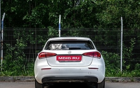 Mercedes-Benz A-Класс, 2019 год, 1 899 000 рублей, 4 фотография