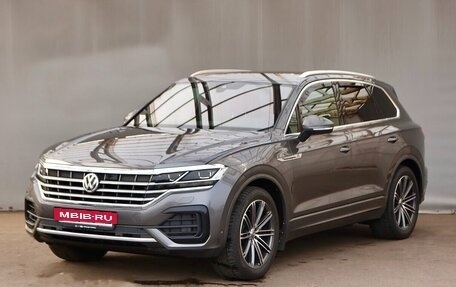 Volkswagen Touareg III, 2019 год, 7 810 000 рублей, 2 фотография