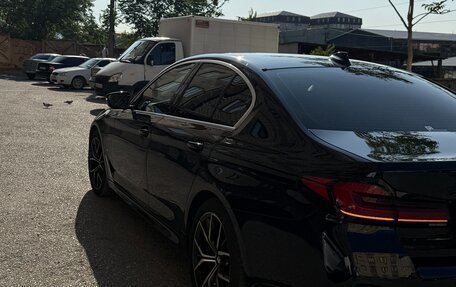 BMW 5 серия, 2022 год, 5 690 000 рублей, 11 фотография