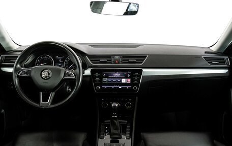 Skoda Superb III рестайлинг, 2017 год, 2 149 000 рублей, 10 фотография
