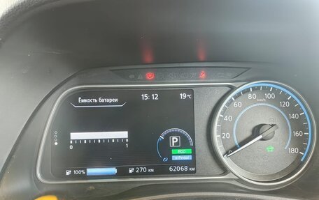Nissan Leaf II, 2019 год, 1 800 000 рублей, 3 фотография
