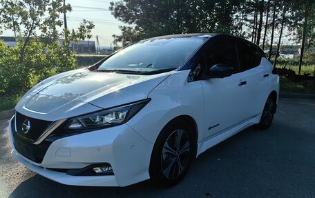 Nissan Leaf II, 2019 год, 1 800 000 рублей, 6 фотография