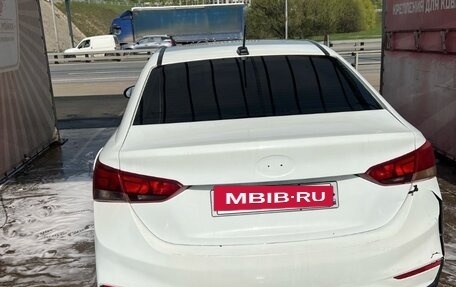 Hyundai Solaris II рестайлинг, 2018 год, 1 040 000 рублей, 3 фотография