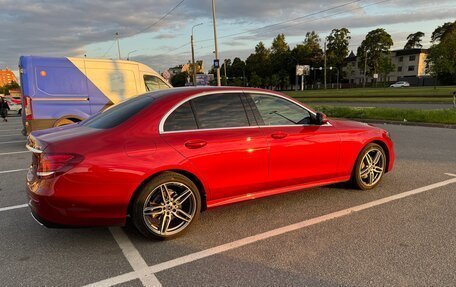 Mercedes-Benz E-Класс, 2019 год, 3 500 000 рублей, 3 фотография