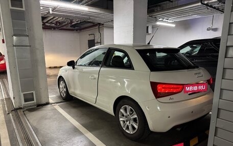 Audi A1, 2011 год, 950 000 рублей, 6 фотография