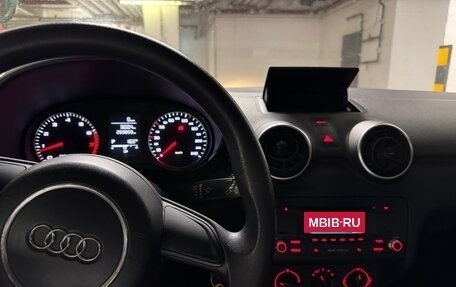 Audi A1, 2011 год, 950 000 рублей, 10 фотография