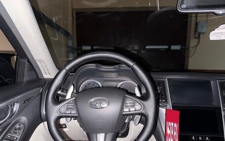 Infiniti Q50 I рестайлинг, 2014 год, 1 650 000 рублей, 9 фотография