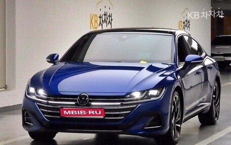 Volkswagen Arteon I, 2022 год, 3 700 000 рублей, 1 фотография
