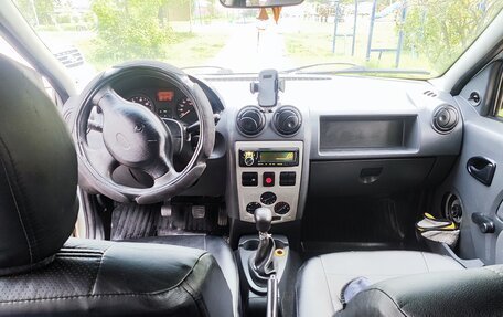 Renault Logan I, 2005 год, 180 000 рублей, 4 фотография