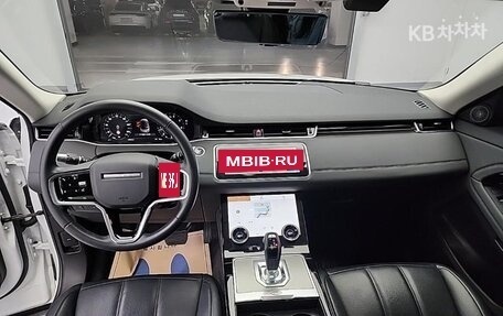 Land Rover Range Rover Evoque II, 2022 год, 3 950 000 рублей, 6 фотография