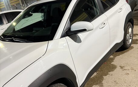 Hyundai Kona I, 2018 год, 1 600 000 рублей, 3 фотография
