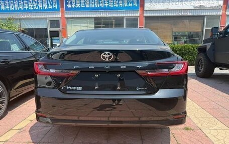 Toyota Camry, 2024 год, 3 500 000 рублей, 2 фотография