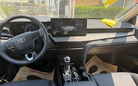Toyota Camry, 2024 год, 3 500 000 рублей, 7 фотография
