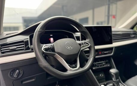 Volkswagen Tiguan II, 2022 год, 2 955 000 рублей, 12 фотография