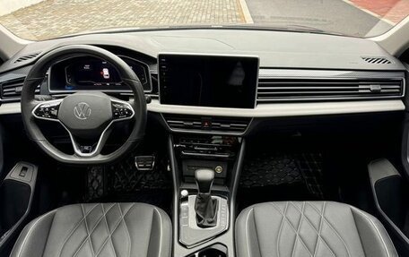 Volkswagen Tiguan II, 2022 год, 2 955 000 рублей, 11 фотография