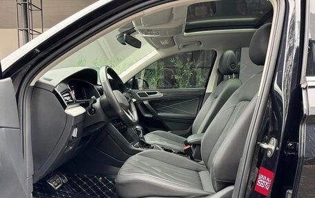 Volkswagen Tiguan II, 2022 год, 2 955 000 рублей, 9 фотография