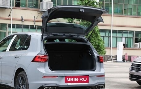 Volkswagen Golf VIII, 2022 год, 1 800 000 рублей, 16 фотография